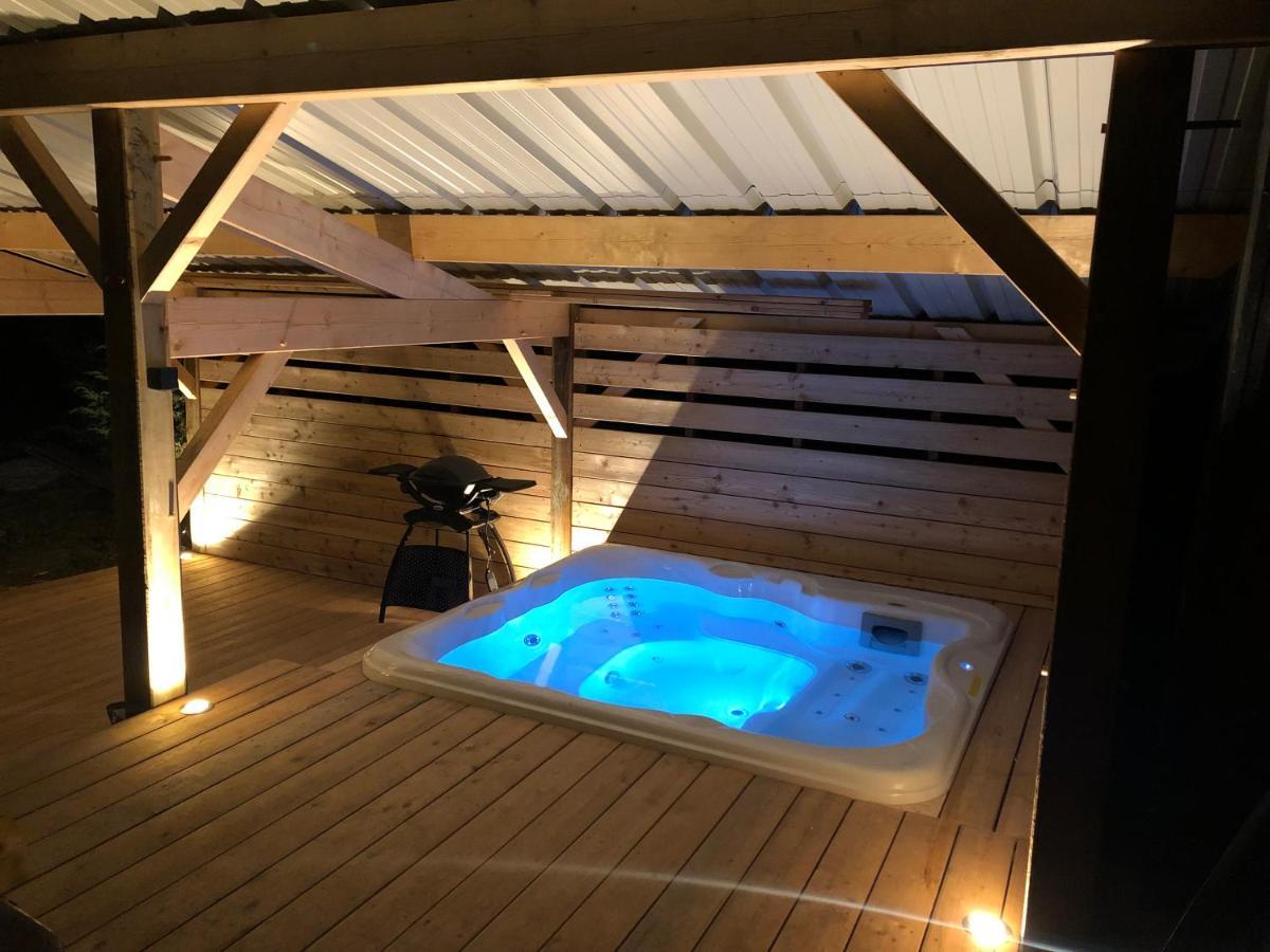 Chalet Du Fayard - Jacuzzi Avec Vue Et Detente En Pleine Nature Belfahy Extérieur photo